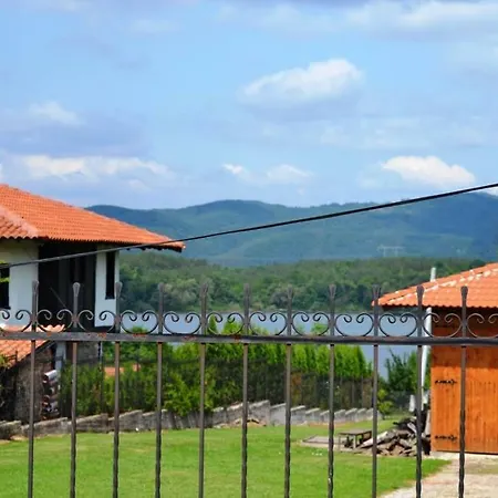 Sichanova Konukevi